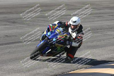 media/Oct-13-2025-Moto Forza (Mon) [[a66d839500]]/3-B Group/Session 2 (Bowl)/